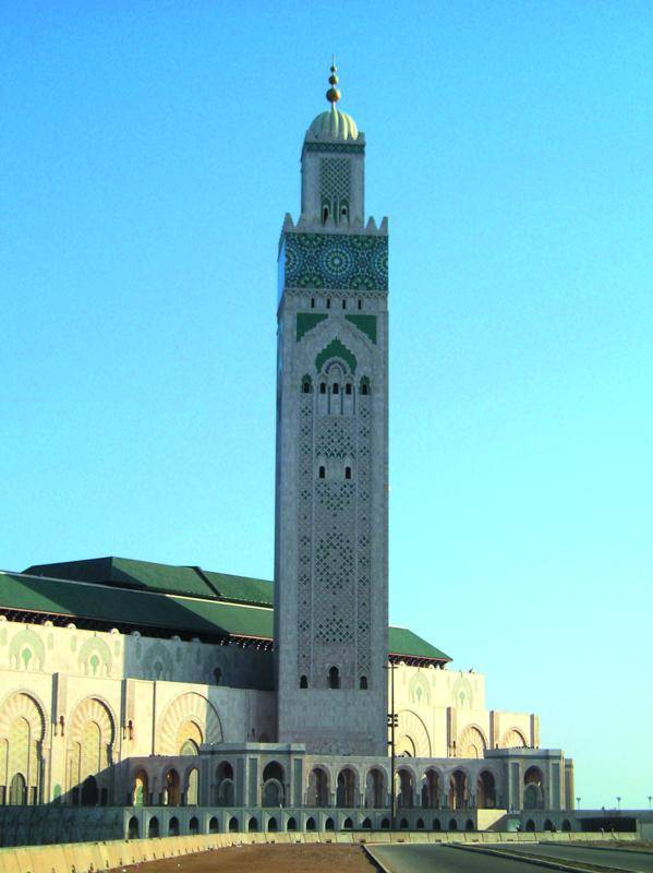 מסגד חסן ה-2 מבחוץצילום: אריה אלאלוף, יוסי בן-עמי