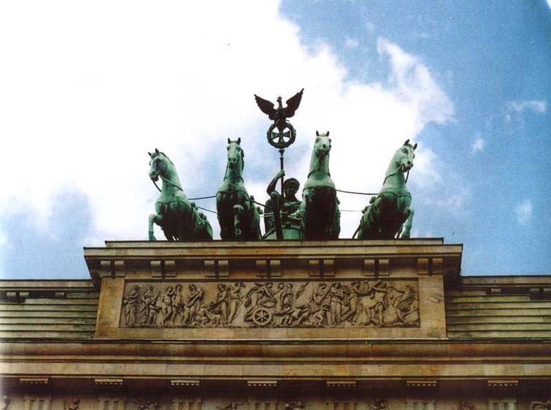 דיסקברי טיול עולמי | מידע לחופשה בברלין