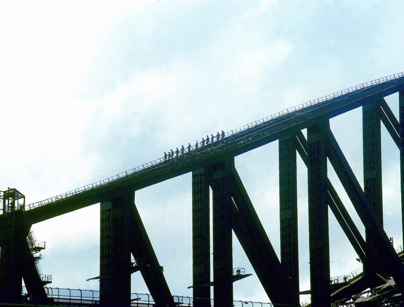 גשר&nbsp; המפרץ הוא גאוות העיר. צילם: זאביק רילסקי&nbsp;