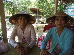 חוות דעת על טיול של דיסקברי טיול עולמי | המלצה של יהודית פורמן על טיול לוייטנאם וקמבודיה עם אבי מגוז 