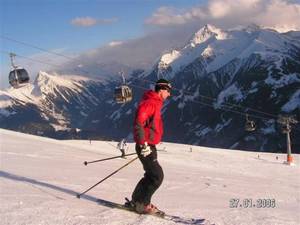 מדריך סקי,  חבילות סקי, קייטנות סקי, קלאב מד